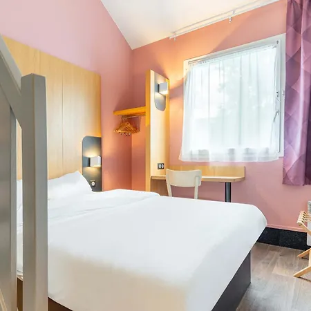 Otel Nantes Aeroport 2*